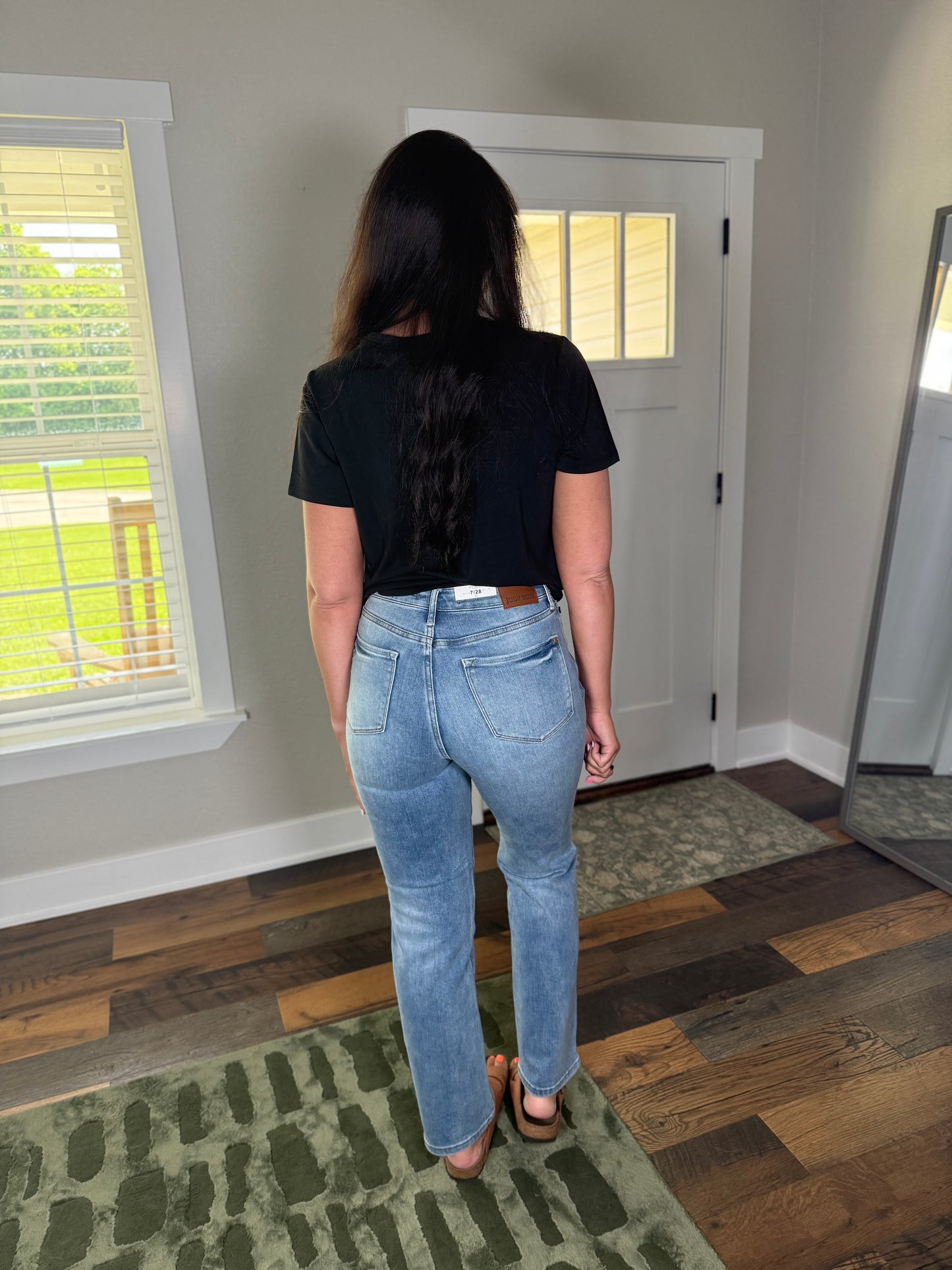 Straight to the Point Jeans